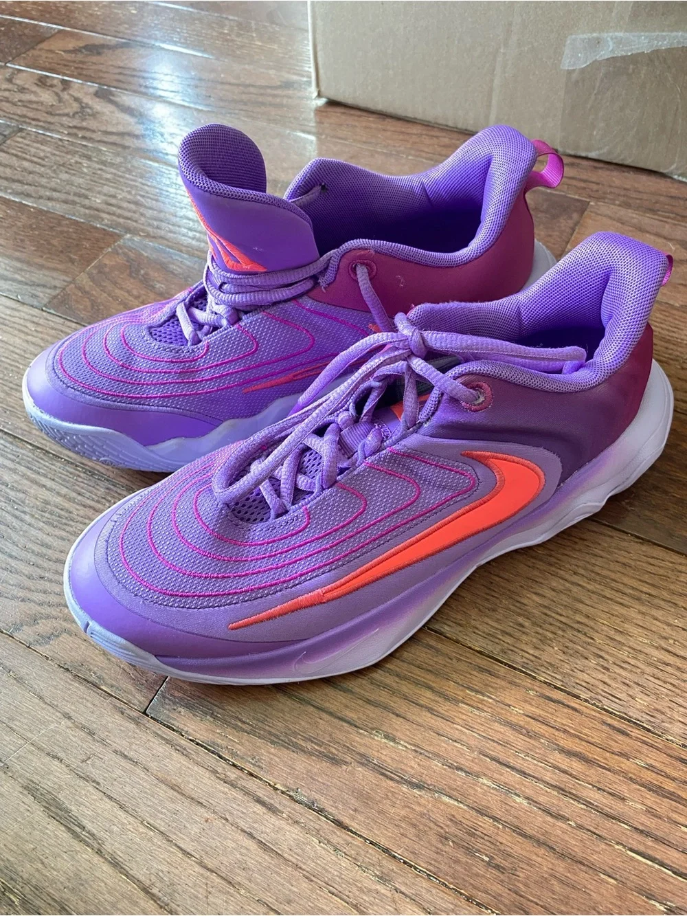Nike Purple and Pink Athletic Sneakers - Picture 8 of 11